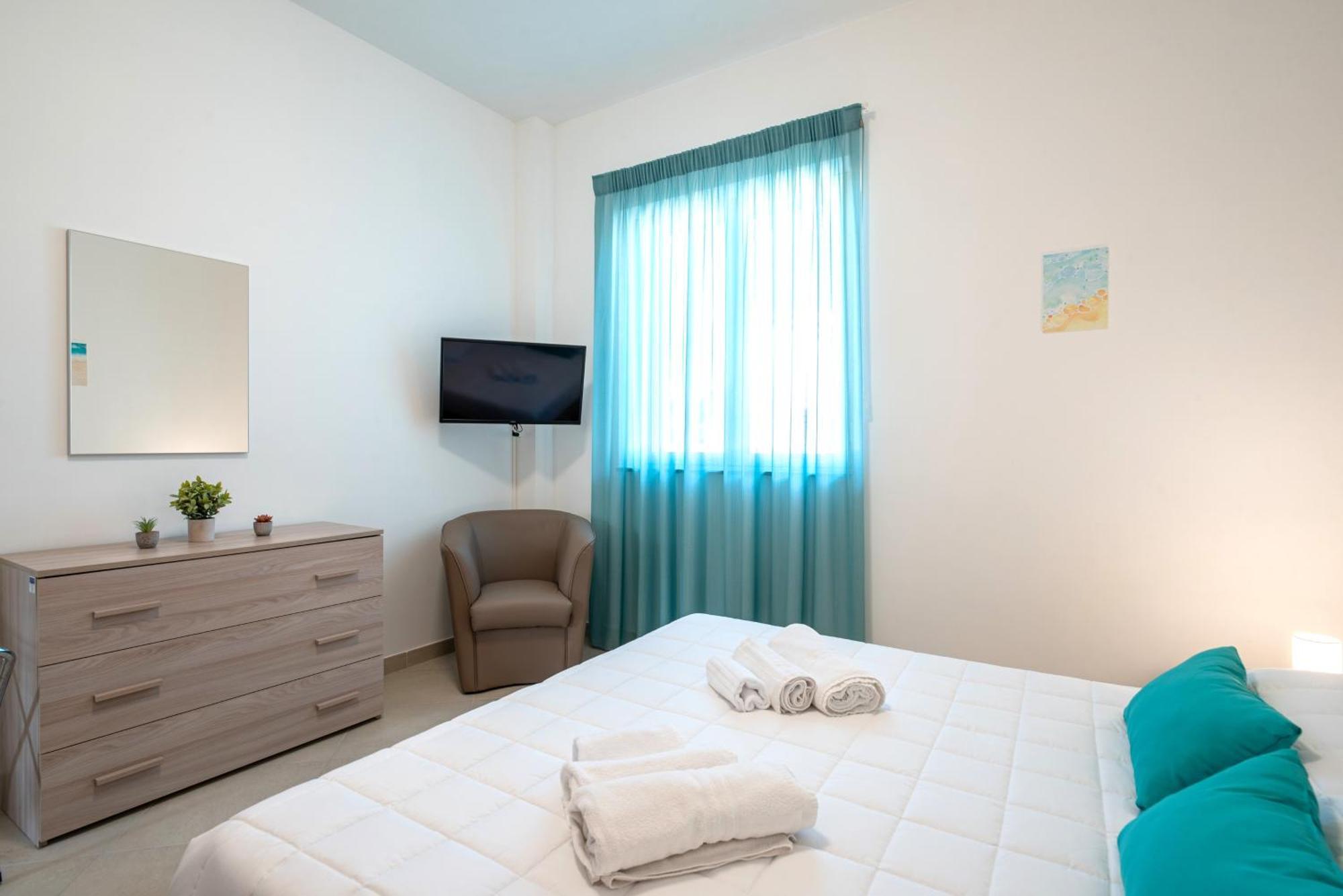 Icaro Residence Apartments With A Beautiful Pool SantʼAgata di Militello Dış mekan fotoğraf