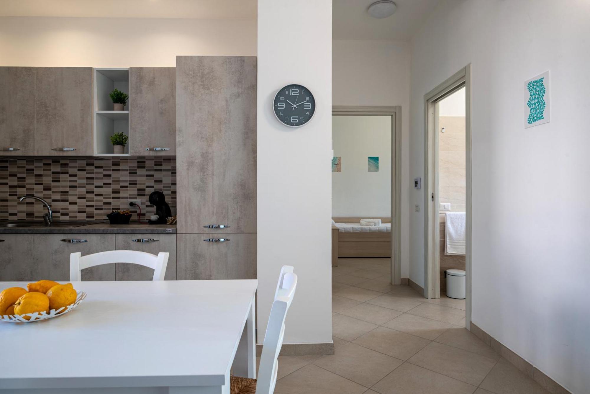 Icaro Residence Apartments With A Beautiful Pool SantʼAgata di Militello Dış mekan fotoğraf
